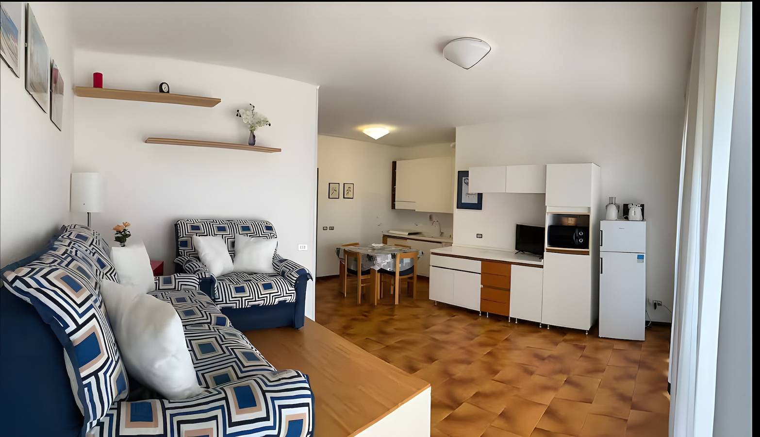 Entire studio, Apartment 'Casa Nonno Aldo' with Shared Garden, Balcony and Wi-Fi in Monza, Brianza