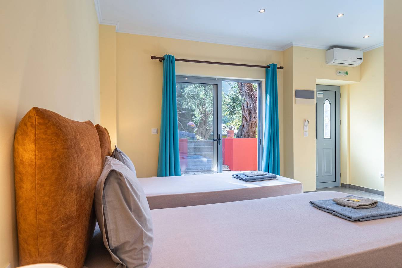 Hel studio-lejlighed, Studio Apartment 'Rolling Stone  4' with Sea View, Wi-Fi and Air Conditioning in Pelekas, Korfu