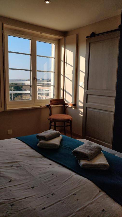 Double or Twin Room with City View in Houdan, Yvelines