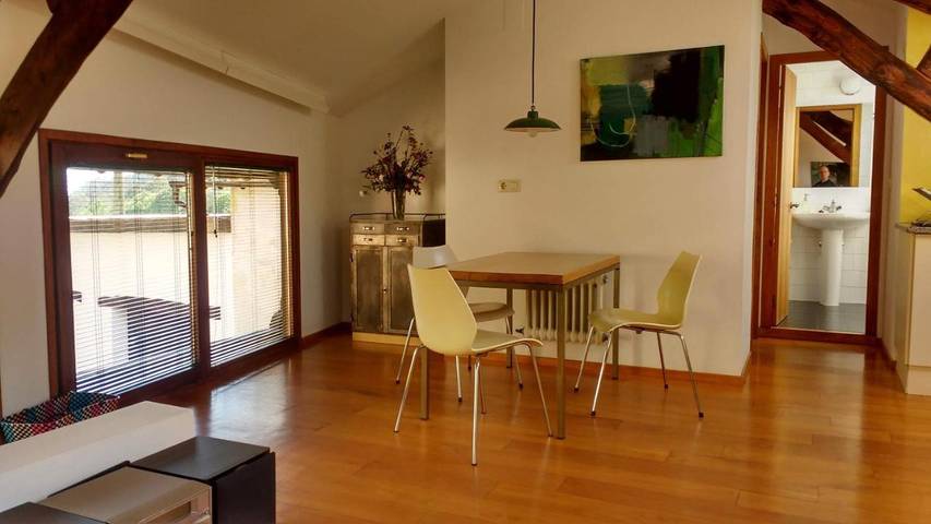 Apartamento para 2 personas, con jardín y vistas en Valdés 