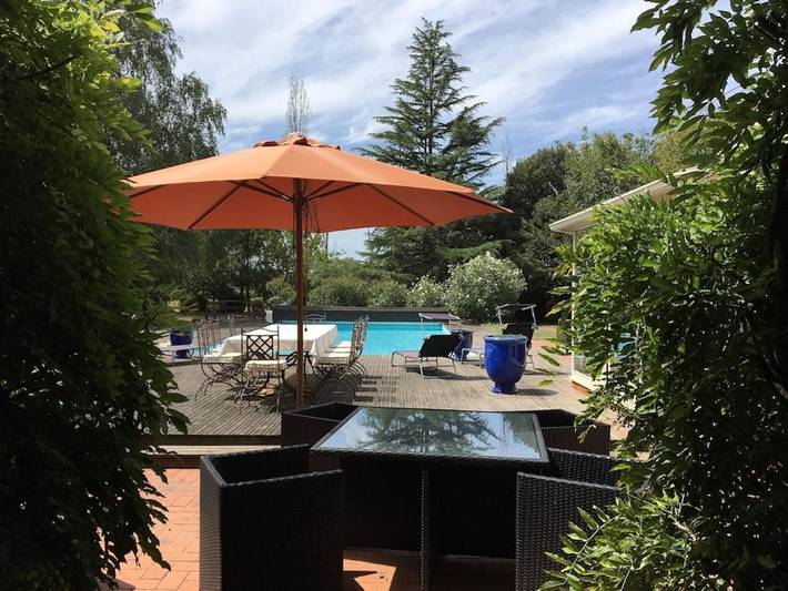 Villa pour 8 personnes, avec terrasse ainsi que jardin et piscine - 1