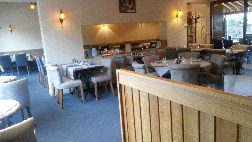 Hôtel pour 3 personnes, avec terrasse à Craon - 4