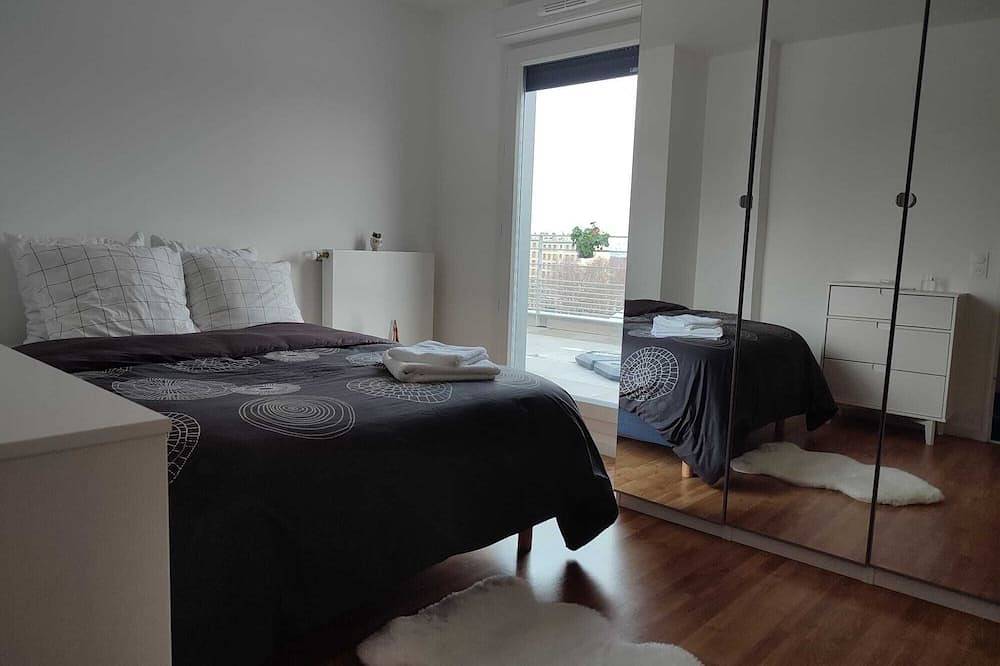 Entire apartment, Apartment near Paris Orly Cdg Terrace parking in Bagneux, Hauts-de-Seine