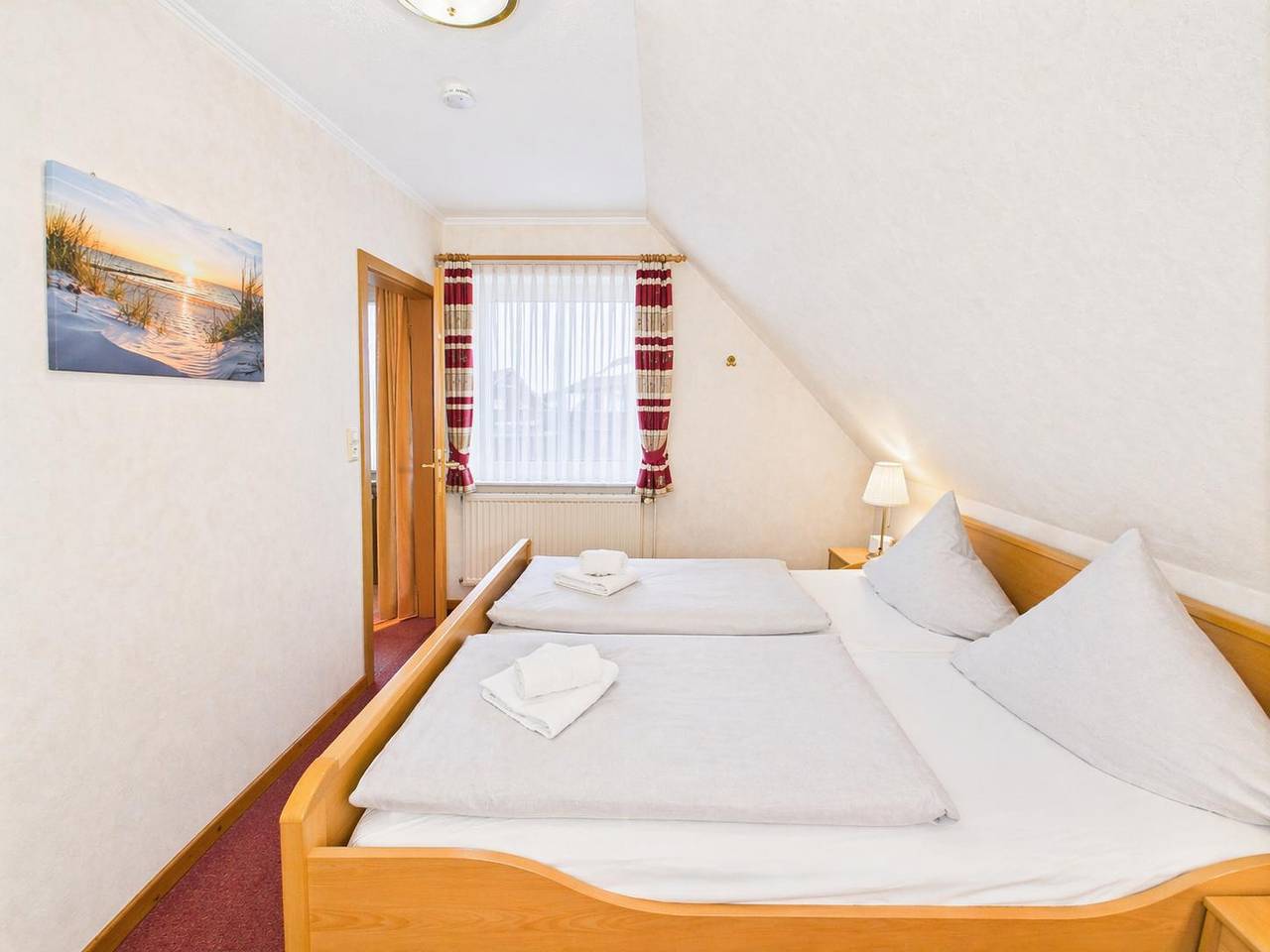 Ganze Ferienwohnung, Ferienwohnung "Nord" -zentrale Oase in Neuharlingersiel in Neuharlingersiel, Landkreis Wittmund