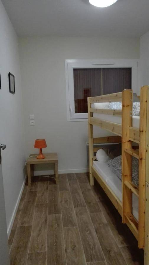 Location de vacances pour 2 personnes, avec terrasse et vue à Vernines - 4