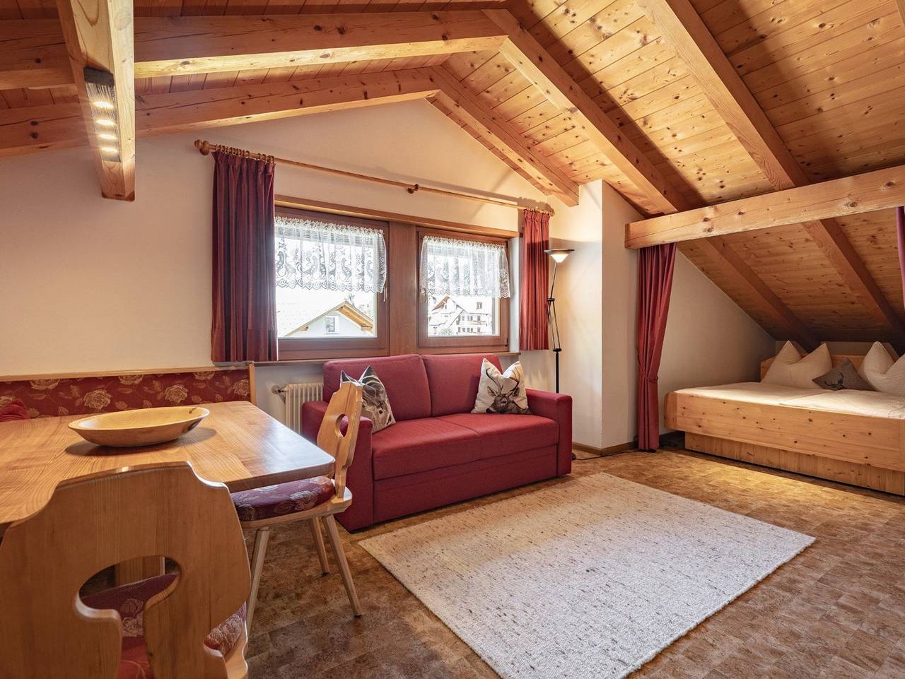 Ganze Ferienwohnung, Apartments Ruiel - Appartment  für 4-6 Personen in St. Christina in Gröden, Dolomiti Superski