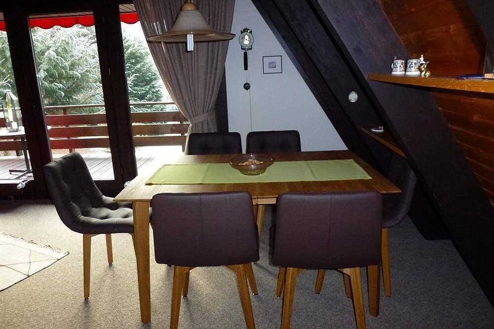 Ferienhaus \"Rehberg\" - Ferienhaus, Dusche, Wc, 2 Schlafräume in Leinsweiler, Trifelsland