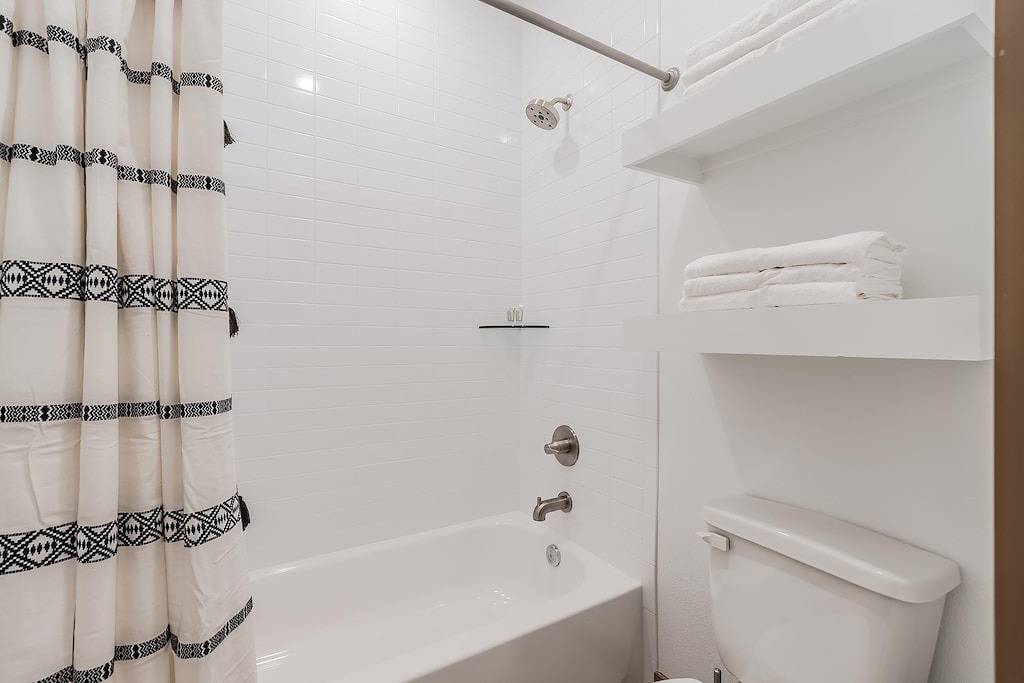 ⭐️New Construction 3Br Luxury Townhome Walk To Cowboys Rangers Games in Arlington, Tarrant County