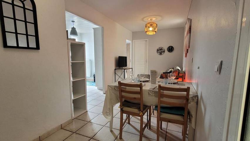 Gîte pour 8 personnes, avec terrasse à Cergy - 3