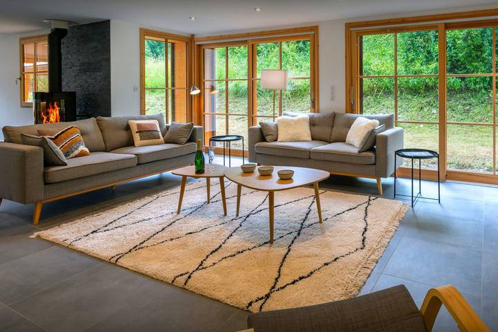 Contemporary chalet for 13 in scenic mountain village - Ovo Network in Sixt-Fer-à-Cheval, Region Bonneville