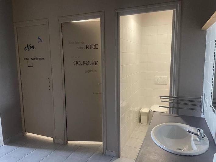 Location de vacances pour 12 personnes, avec terrasse ainsi que vue et jardin à Mas-Saintes-Puelles - 3