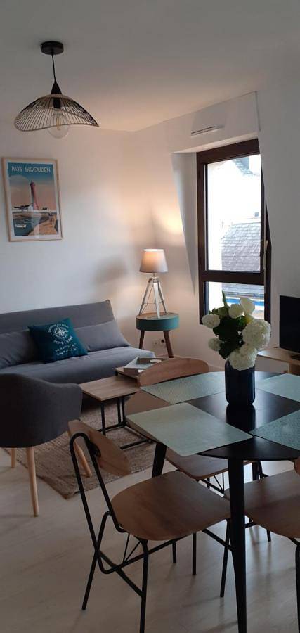 Appartement entier, One-Bedroom Apartment in Pont-l'Abbé, Côte de Cornouaille