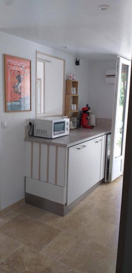 Appartement entier, Le pin bleu in Pérassay, Région de La Châtre