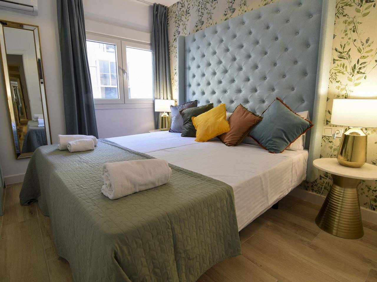 Apartamento vacacional entero, Letmalaga Square Merced A in Málaga Centro, Málaga