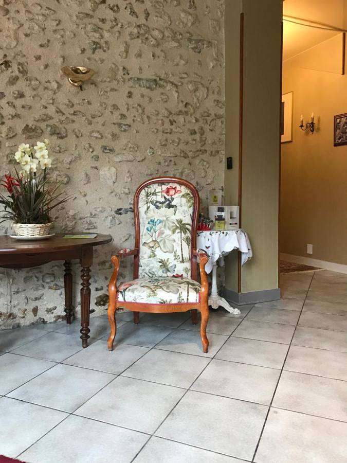 Hôtel pour 3 personnes, avec jardin et vue, animaux acceptés à Bléneau - 3