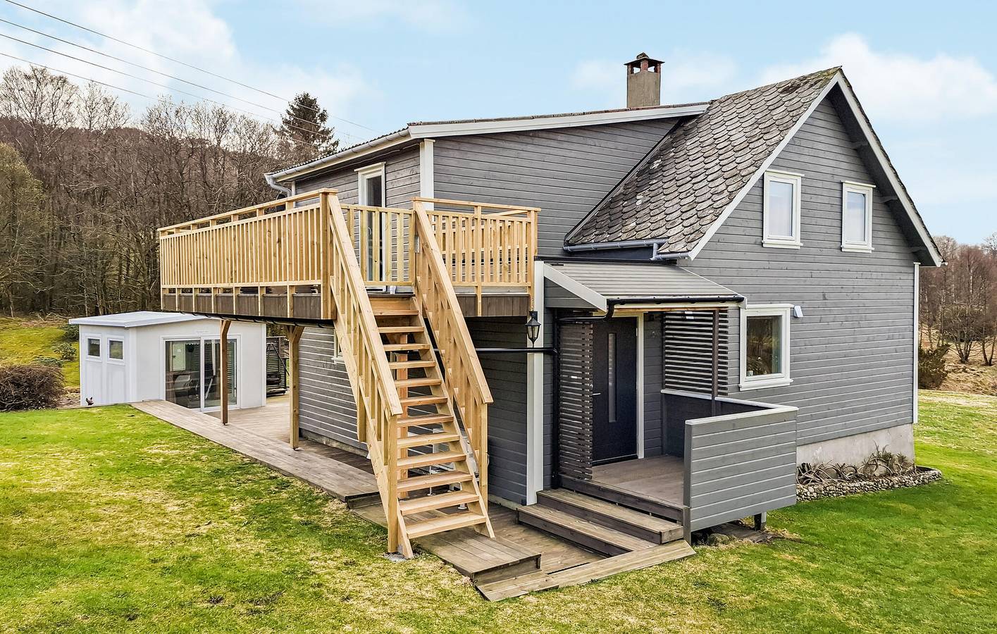 Ferienhaus für 9 Personen mit Terrasse in Vindafjord