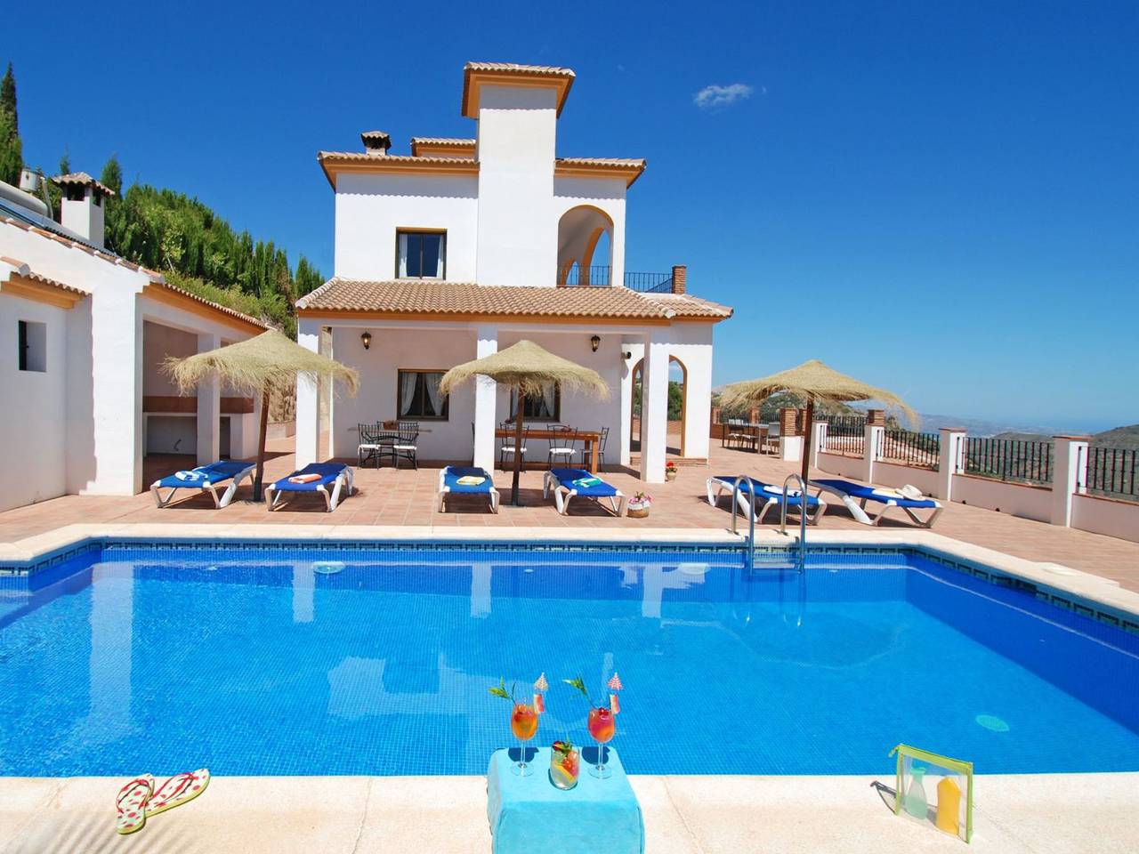 Villa José 1, beheizter Pool, Meerblick. in Comares, Provincia de Málaga