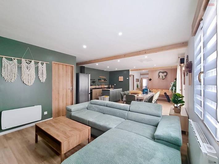 Location de vacances pour 11 personnes, avec piscine et sauna ainsi que jardin et jacuzzi, animaux acceptés à Joncreuil