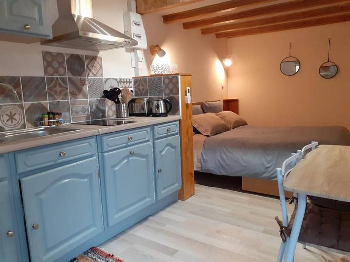 Location de vacances pour 2 personnes, avec terrasse et jardin à Neffiès - 2