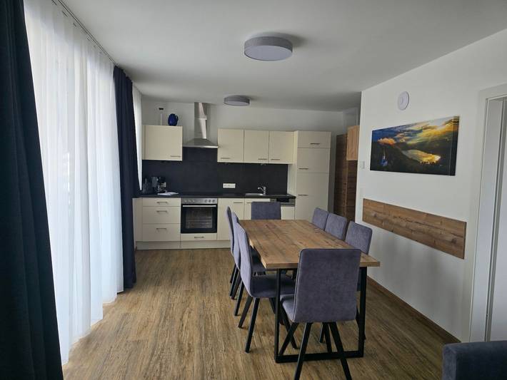 Ferienwohnung für 8 Personen, mit Balkon, kinderfreundlich