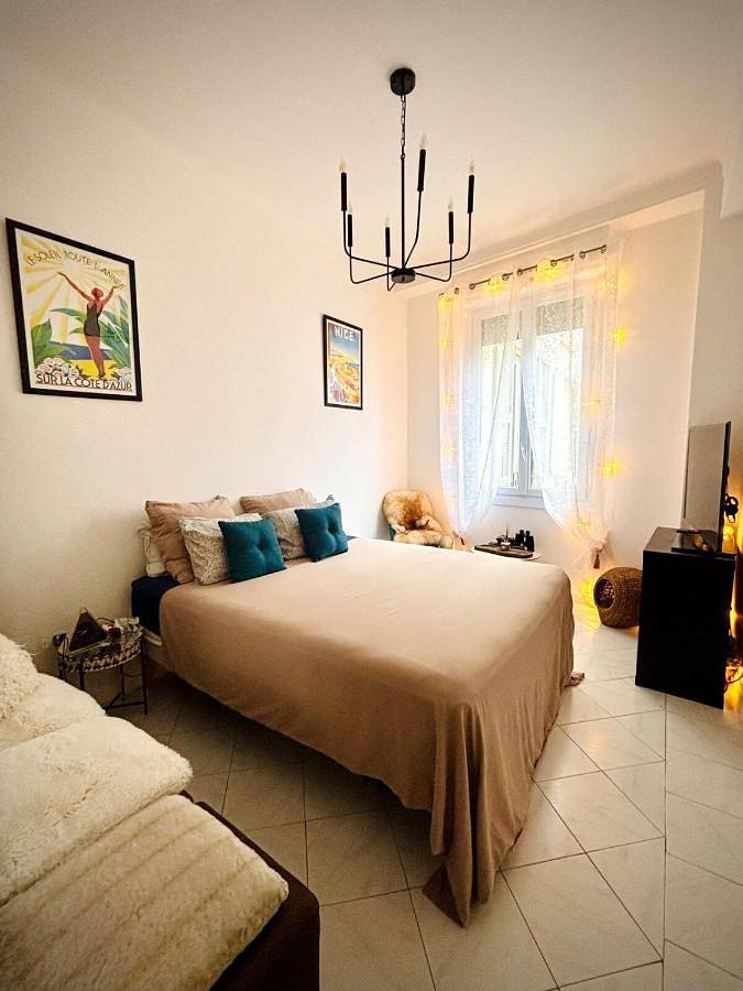 Gîte pour 2 personnes dans Bowling Acropolis Nice - 4