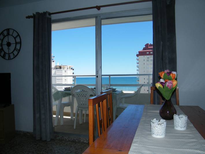 Entire apartment, Holiday apartment for 6 people with pool in Platja Nord de Gandia (Gandia), Playa de Gandía