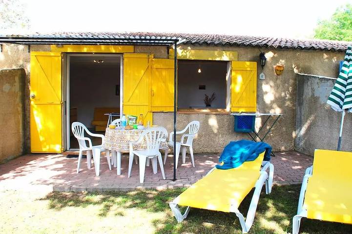 Villa pour 4 personnes, avec terrasse et piscine - 1