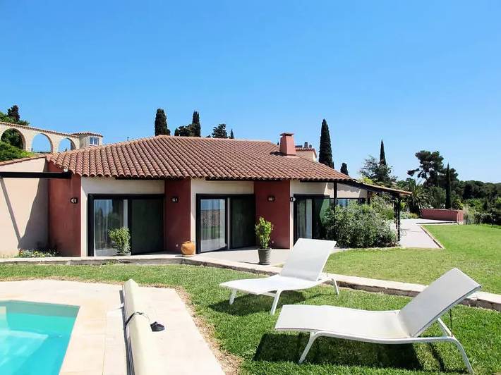 Villa pour 8 personnes, avec jardin et piscine à Sanary-sur-Mer