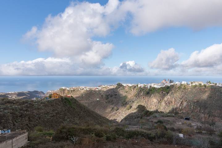 Casa Vacacional 'El Mirador 2' con Vistas al Mar, Wi-Fi y Calefacción por Radiador in Santa María de Guía de Gran Canaria, Gran Canaria Norte