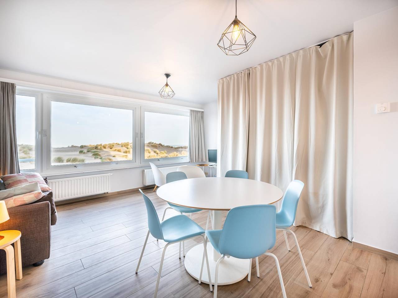 Appartement entier, Studio rénové avec vue sur mer in Ostdunkerque-Bains, Coxyde