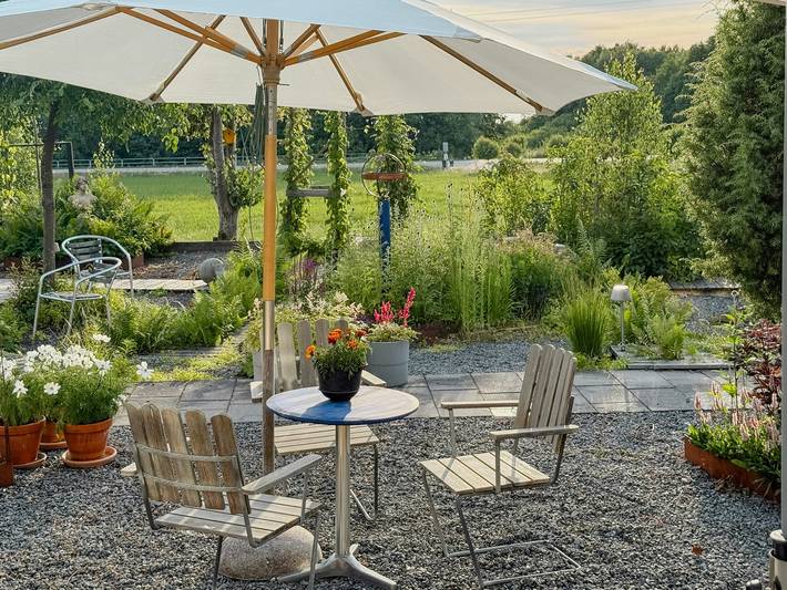 Moderne Hütte im Functional-Stil mit Terrasse am Vidöstern in Värnamo, Jönköpings län