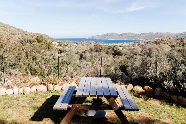 Villa pour 4 personnes, avec terrasse ainsi que jacuzzi et jardin - 1