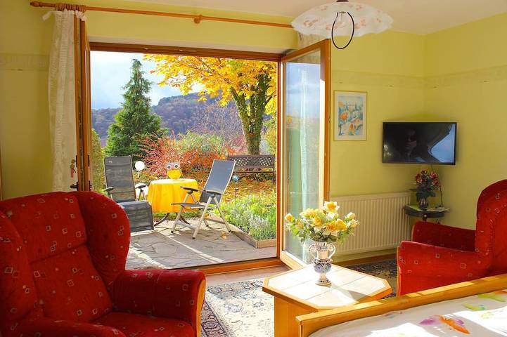 Ferienwohnung für 3 Personen, mit Balkon und Garten sowie Pool in Bad Bocklet