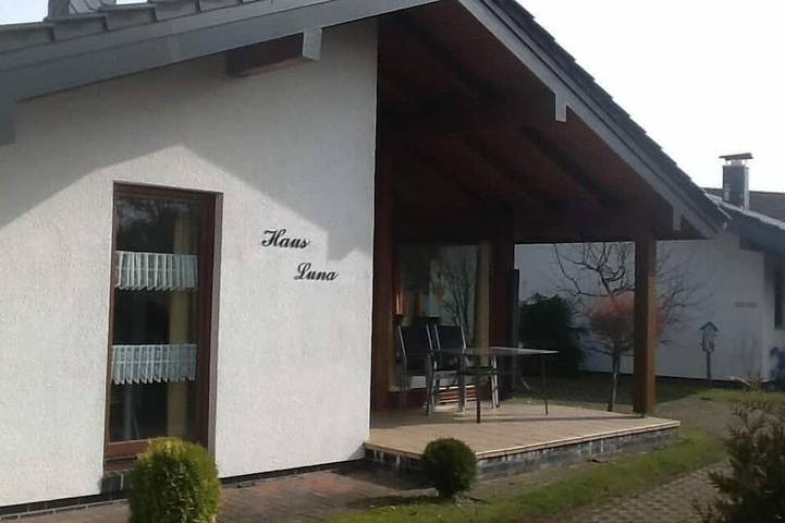 Ferienhaus für 4 Personen, mit Garten und Terrasse in Wesermarsch