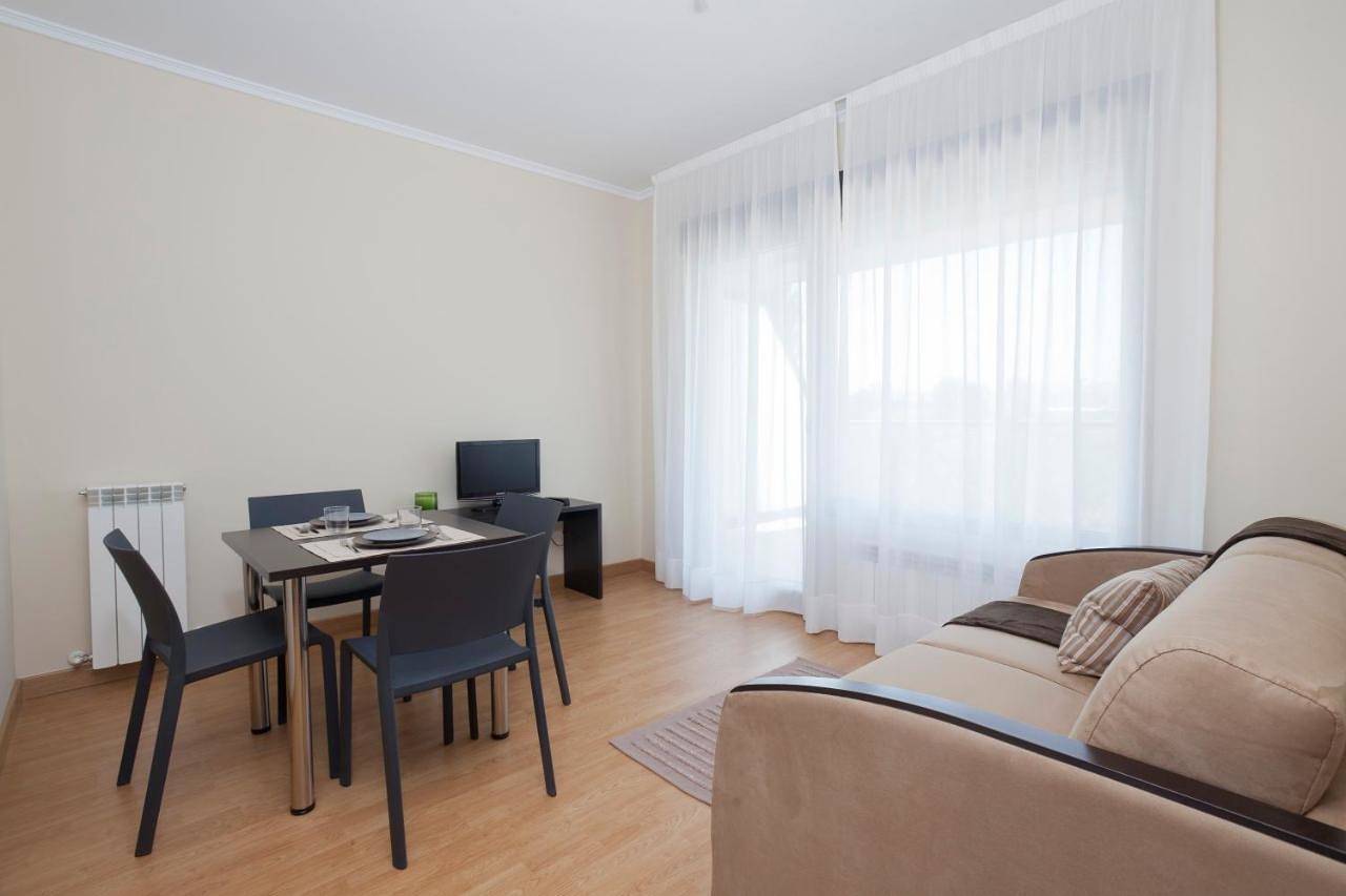 Aparthotel Jardines de Aristi in Vitoria-Gasteiz, Chaîne Cantabrique