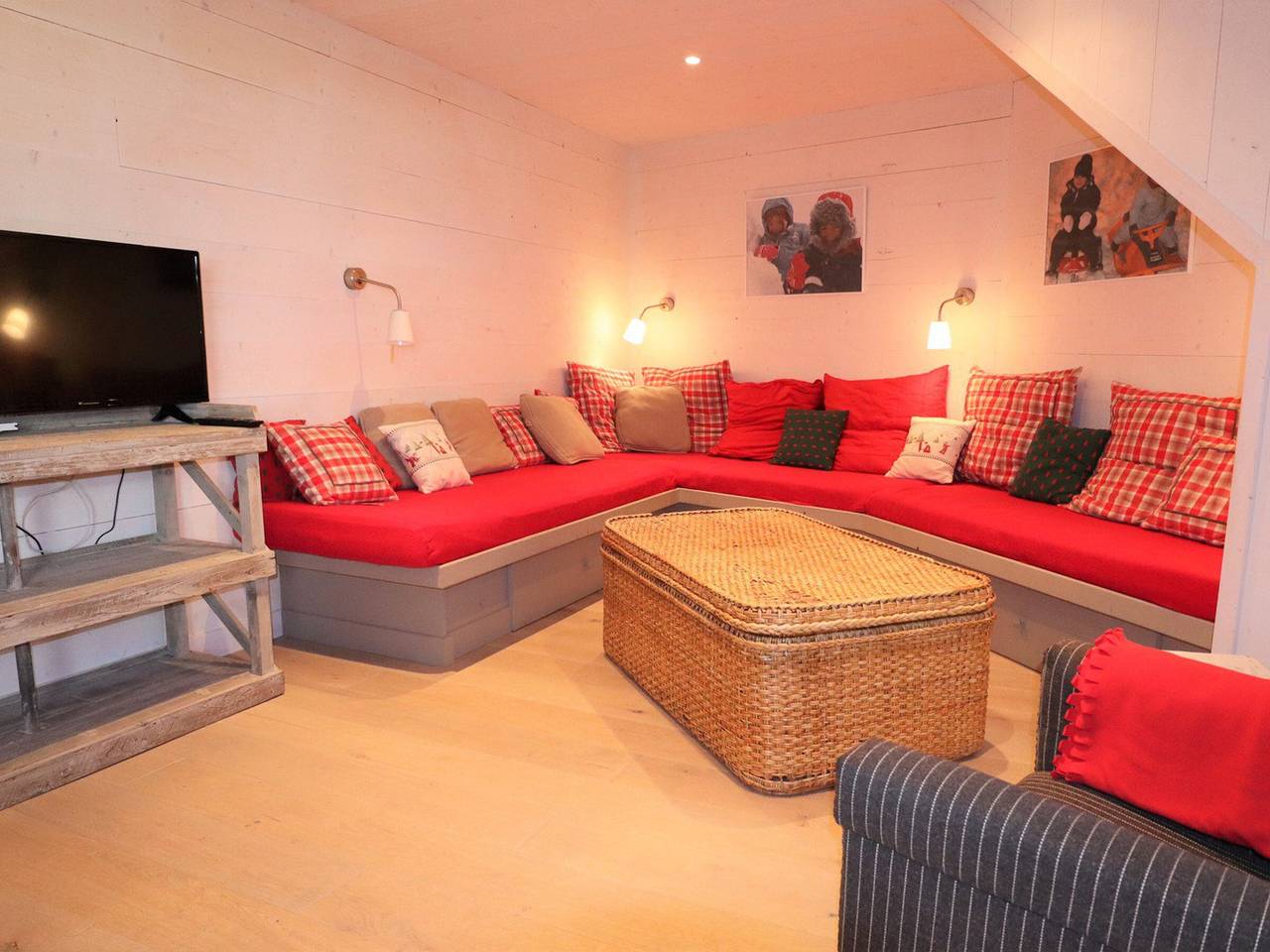 Chalet Avoriaz 12 Pers, direkt an der Piste, Kamin, Südterrasse in Morzine, Les Portes du Soleil