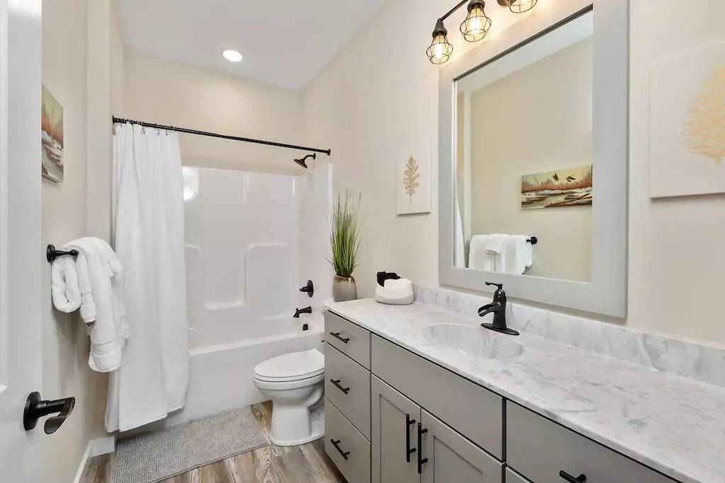 Sam's Place: Brand-new Massanutten custom home with game room! in Massanutten, Blue Ridge Mountains