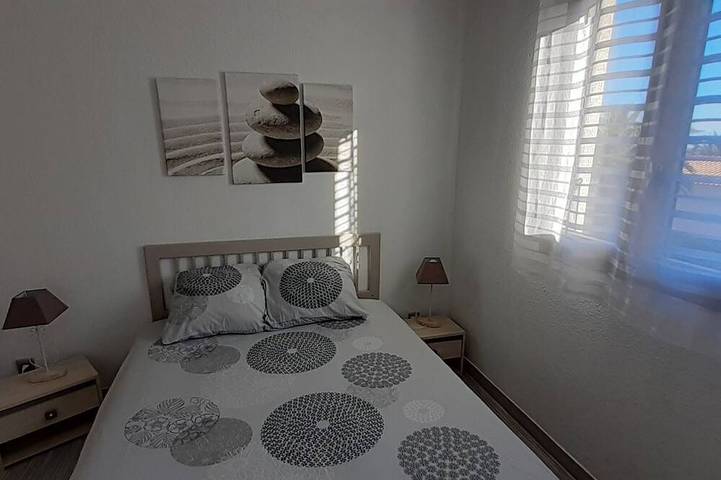 Ganze Wohnung, Wohnungsfüße im Wasser in Saint-Cyprien, Côte d'Améthyste