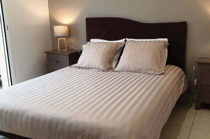 Location de vacances pour 14 personnes, avec jardin à Marcey-les-Grèves - 2