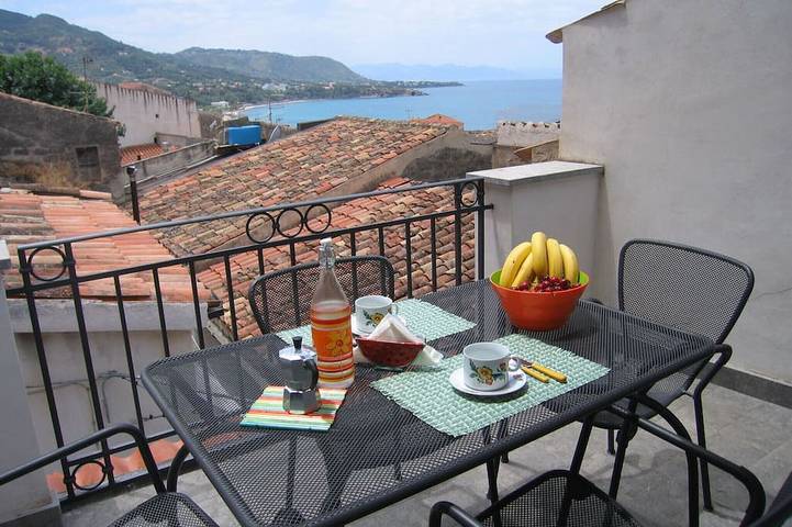 Casa vacanza per 5 persone, con terrazza - 1