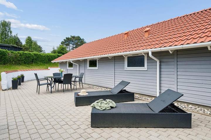 Rummeligt og velholdt feriehus med spa og sauna – kun få minutter fra Øer Strand in Øerne, Ebeltoft