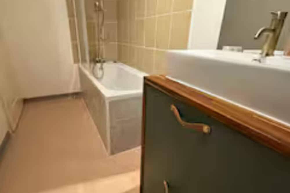 Entire apartment, Escapade Langroise in Langres, Haute-Marne