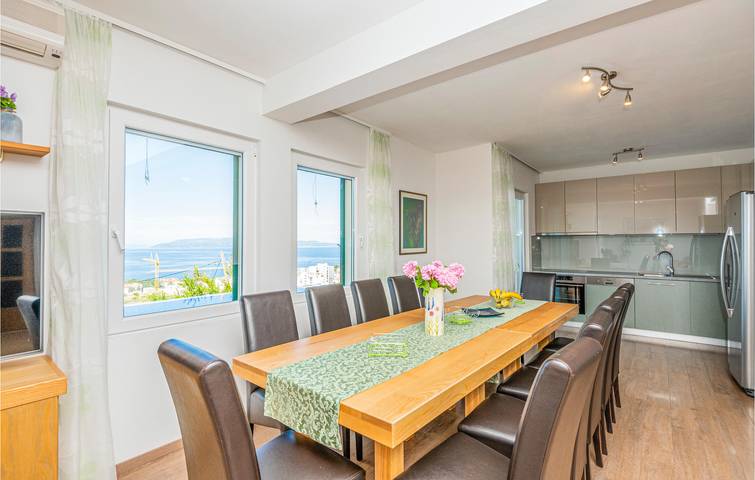 Ferienhaus für 12 Personen, mit Pool und Terrasse in Makarska - 4