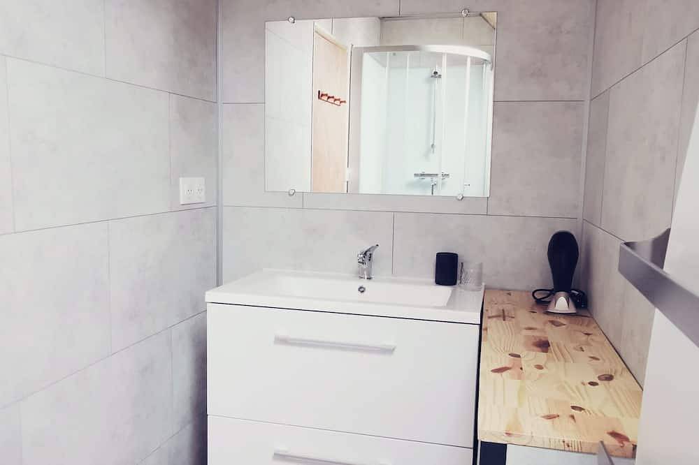 Small townhouse in a quiet neighborhood in Coutances, Coutances y alrededores