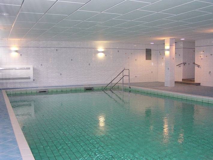 Ferienwohnung für 6 Personen, mit Balkon und Garten sowie Sauna