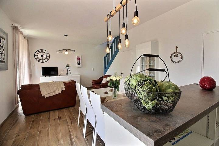 Gîte pour 6 personnes, avec Terrasse ainsi que Jardin et Vue à Tréguier