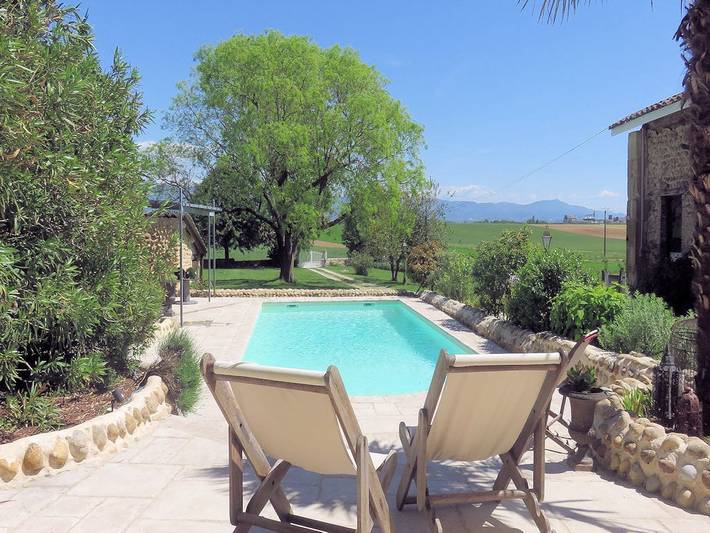Chambre d’hôte pour 2 personnes, avec piscine et jardin, animaux acceptés