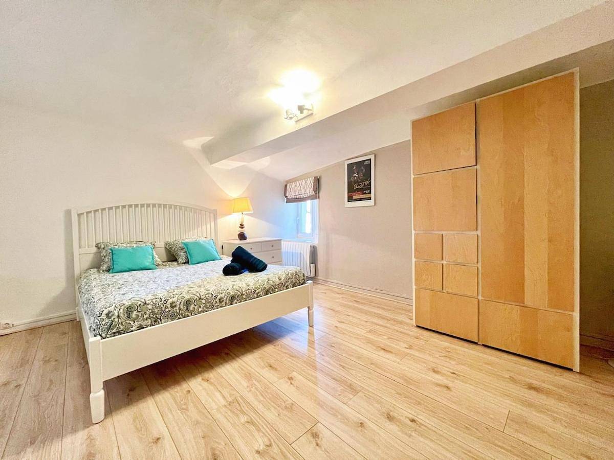 Appartement entier, Miraluna - Village médiéval, calme, insolite, 6 personnes in Miramas, Côte méditerranéenne (France)