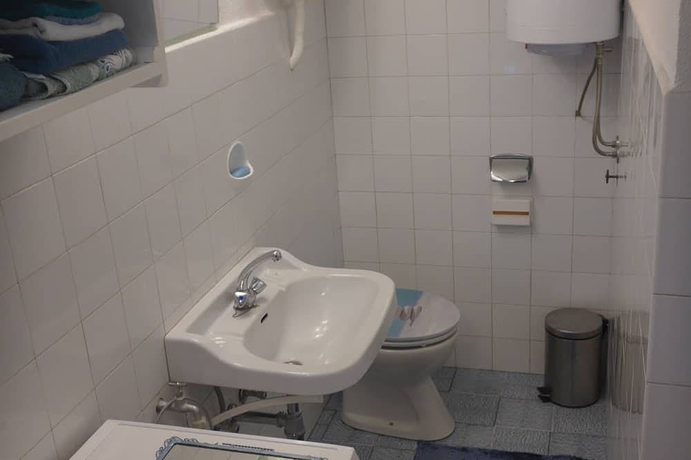 Ferienhaus mit Parkplatz Lokva Rogoznica, Omis in Lokva Rogoznica, Omis-Riviera