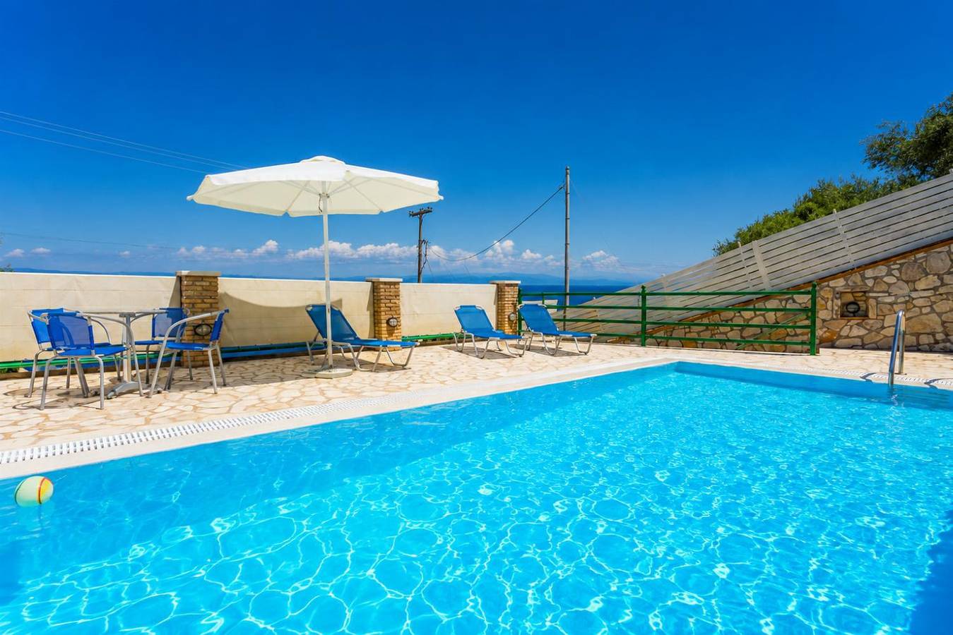 Villa für 6 Personen mit Meerblick in Ieromonachos, Paxos